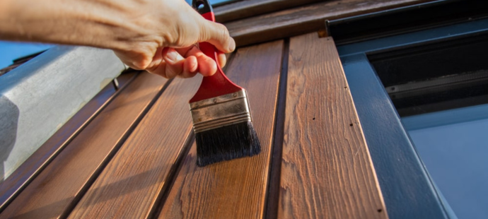 Peinture bois extérieur : volet, portail…
